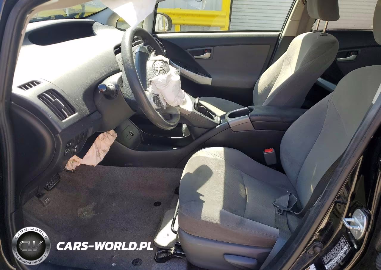 2014 Toyota Prius Two VIN:JTDKN3DU5E0358078 - 7