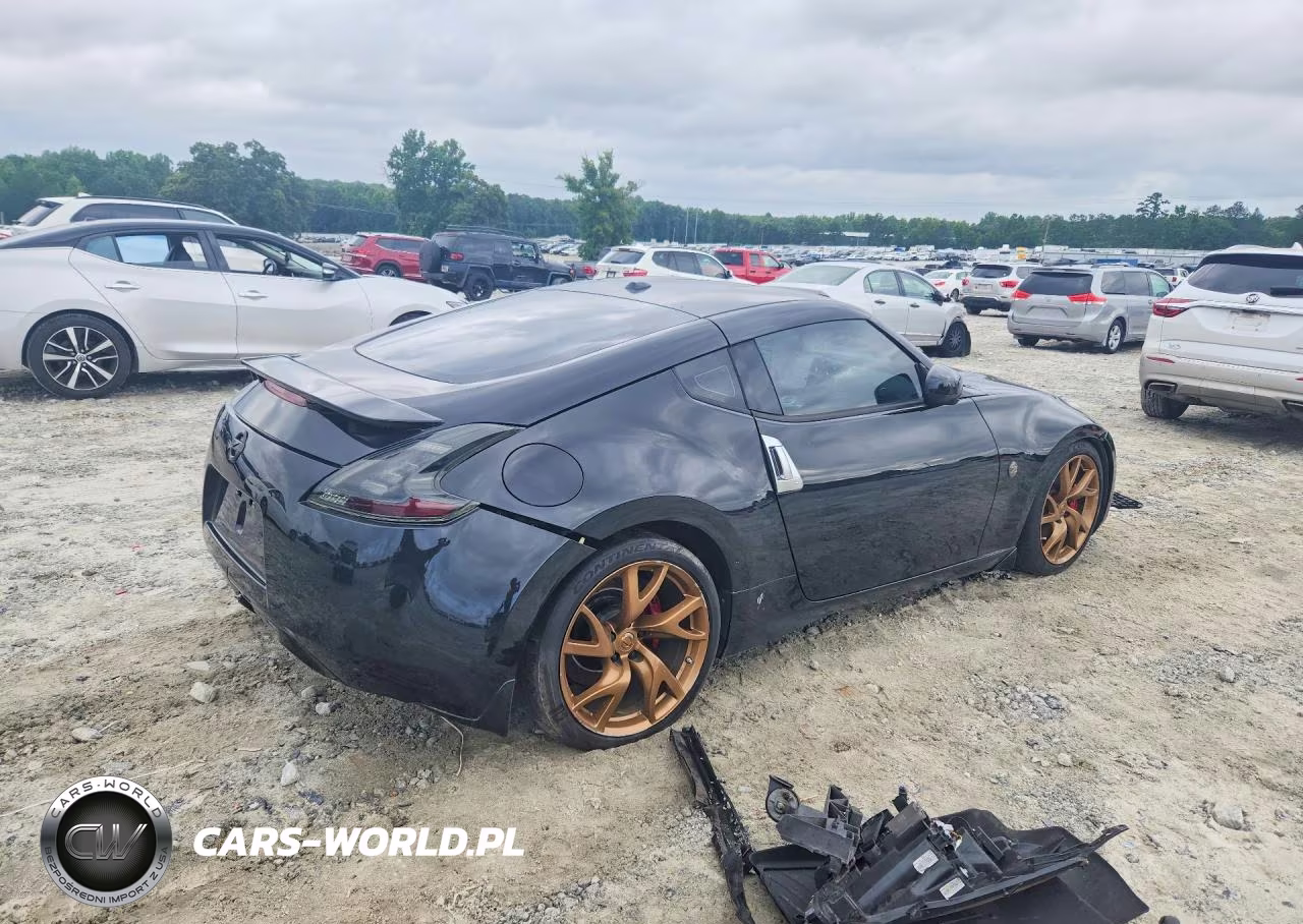 2013 Nissan 370Z Touring VIN:JN1AZ4EH7DM880597 - 3