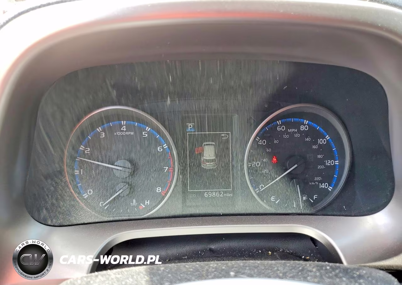 2017 Toyota Rav4 Le VIN:JTMBFREV8HJ108923 - 9