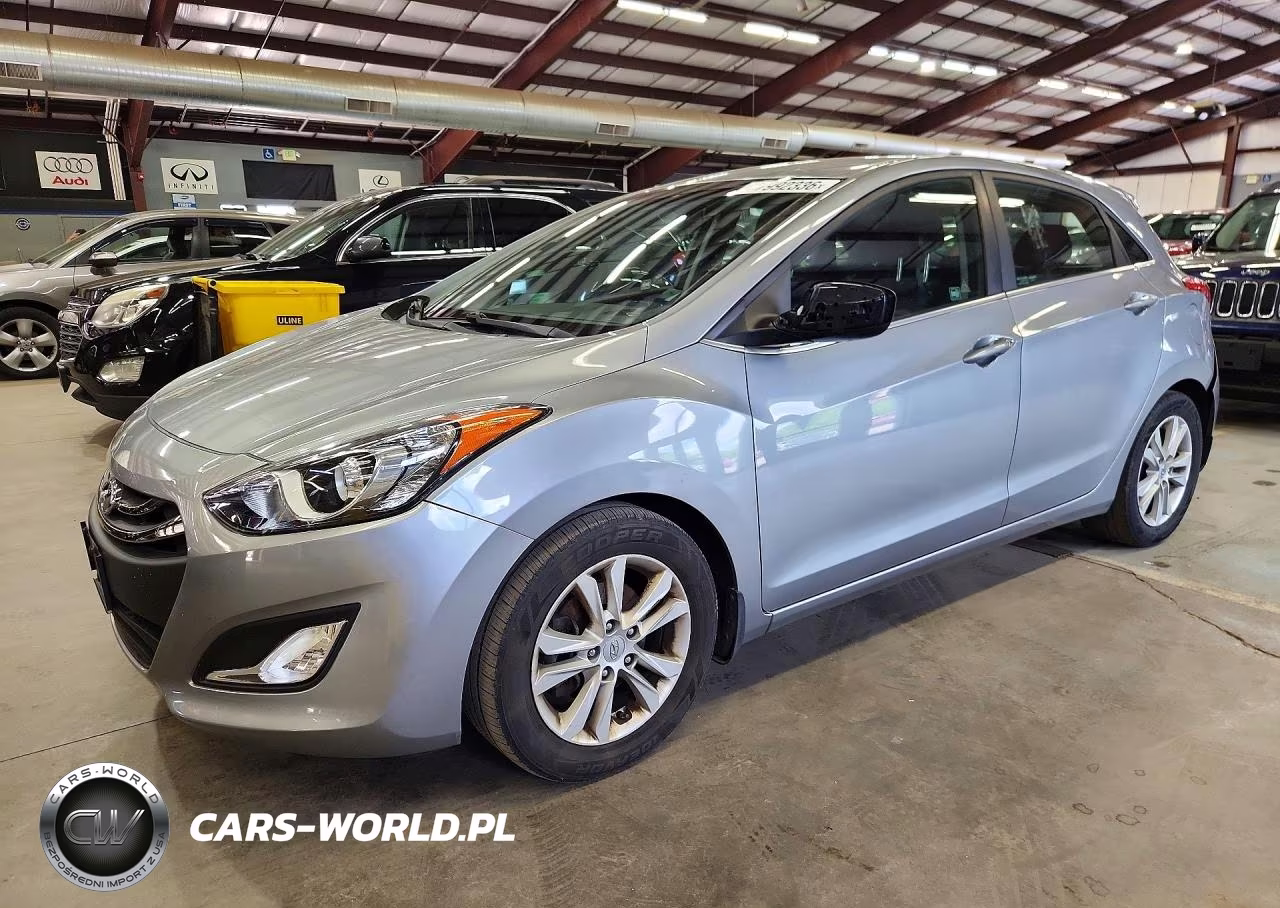 2013 Hyundai Elantra – zdjęcie 1 z 12