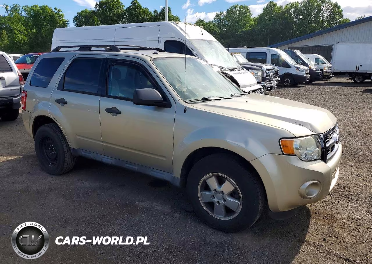 2011 Ford - Ford Escape VIN:1FMCU0D73BKA01008 - 4