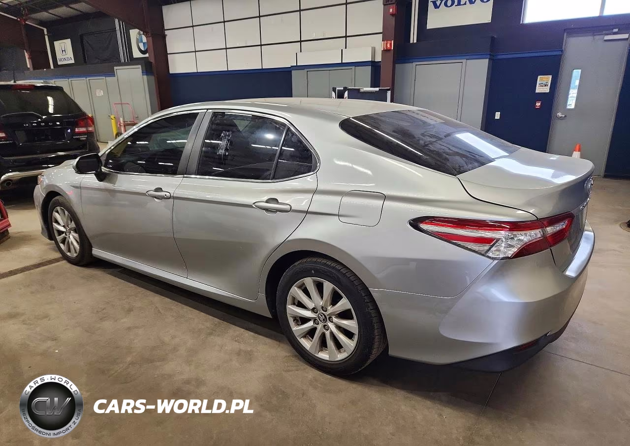 2018 Toyota Camry VIN:4T1B11HK2JU538447 - 2