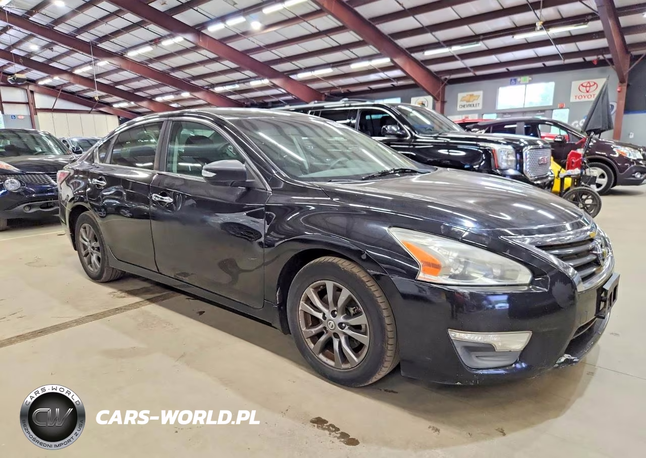 2015 Nissan Altima 2.5 S VIN:1N4AL3AP9FC593833 - 4