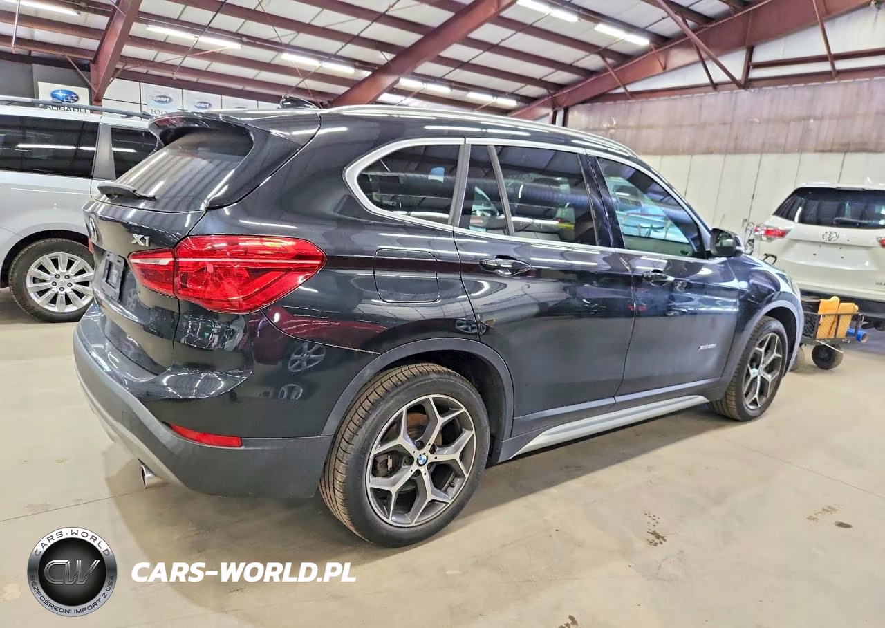 2018 BMW X1 xDrive28I VIN:WBXHT3C36J5K28366 - 3