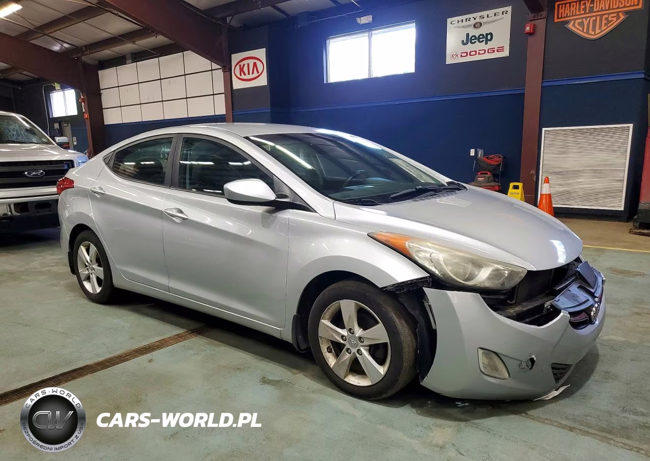 2013 Hyundai Elantra VIN:5NPDH4AE0DH401049 - 4