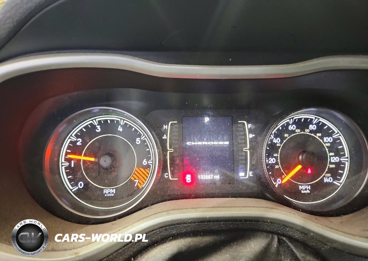 2014 Jeep Cheeroke VIN:1C4PJMAB2EW166981 - 9