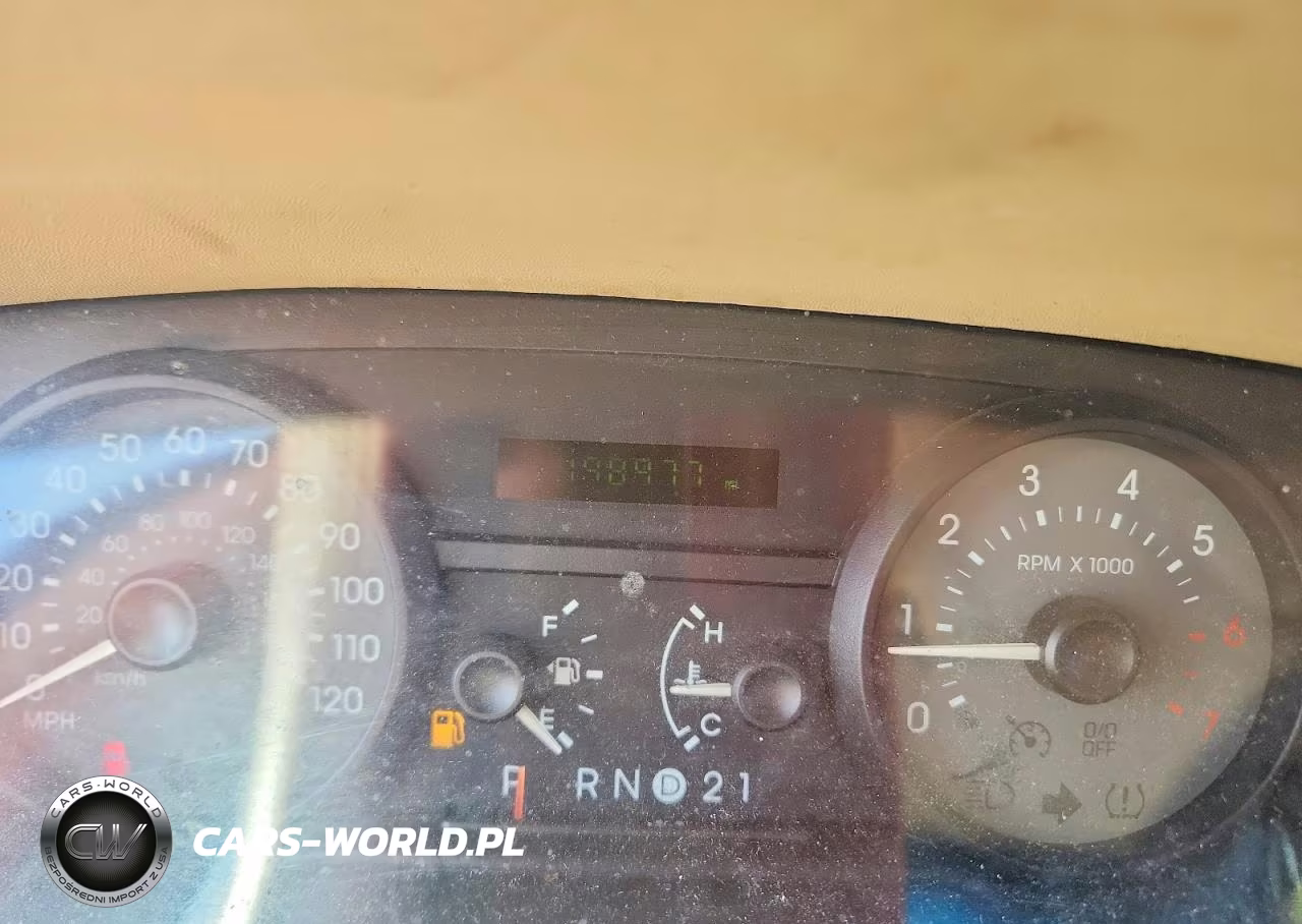 2007 Mercury Grand Marquis Gs VIN:2MEFM74V27X620484 - 9