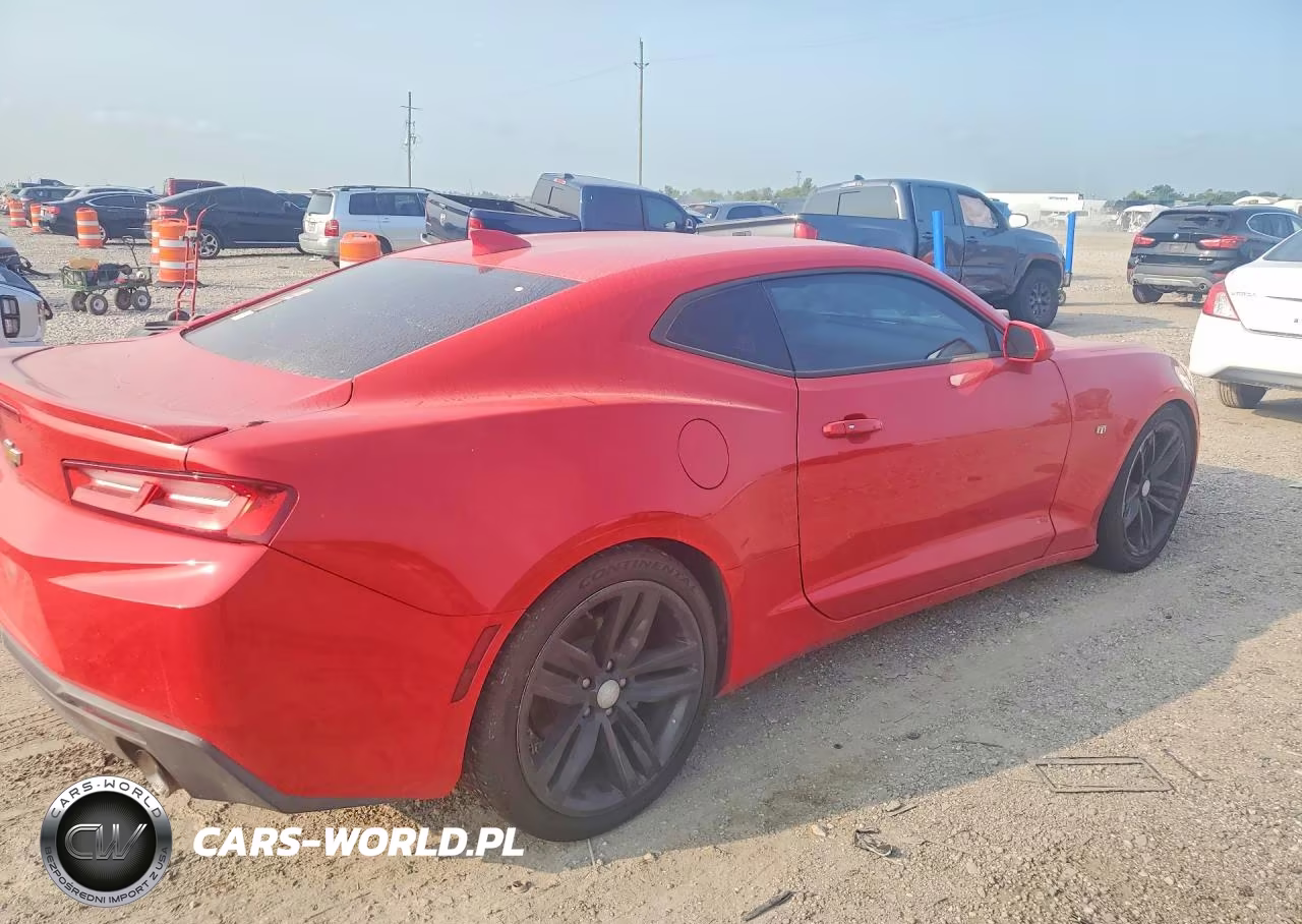 2018 Chevrolet Camaro Lt VIN:1G1FB1RS8J0147725 - 3