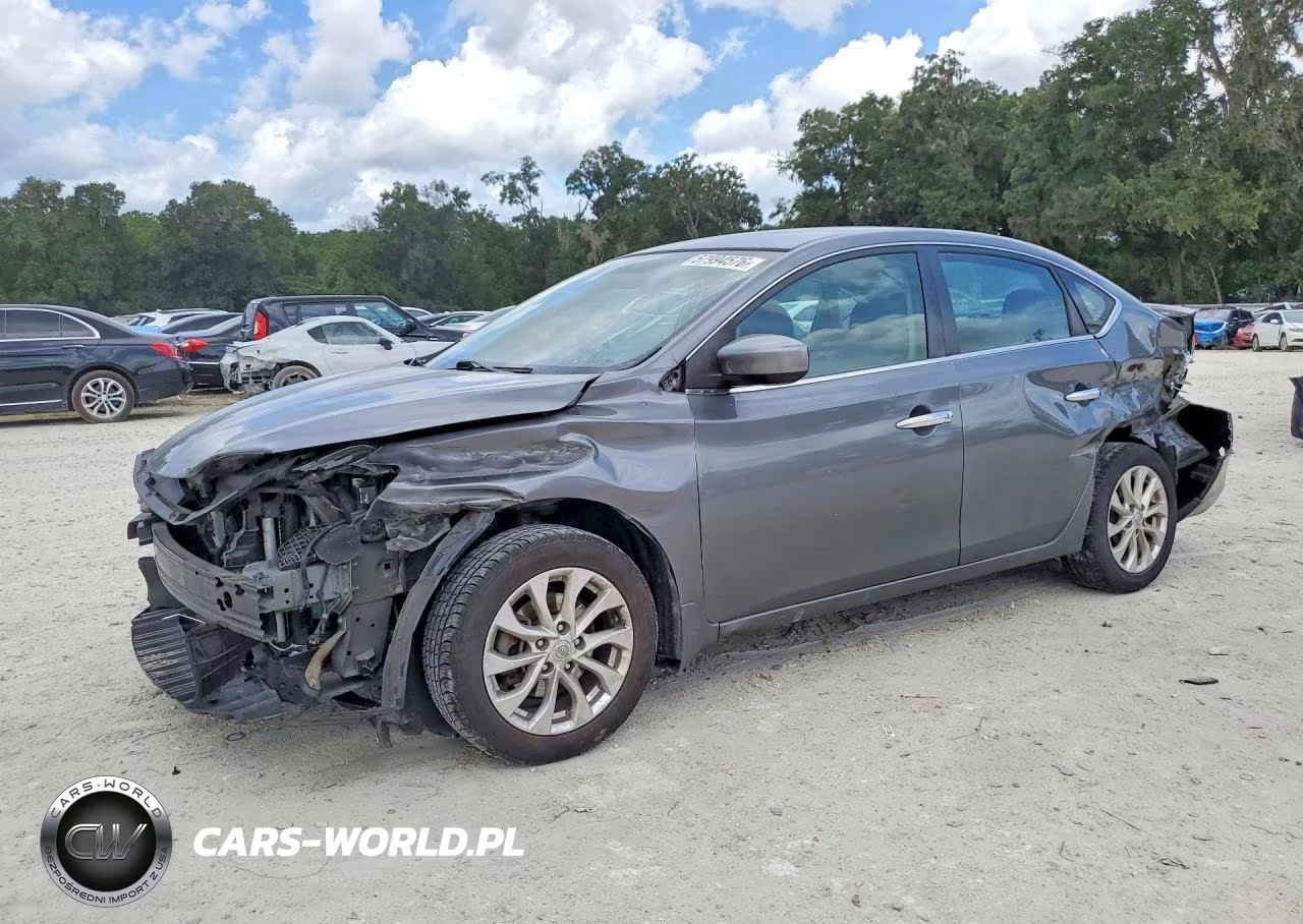 2017 Nissan Sentra S – zdjęcie 1 z 12