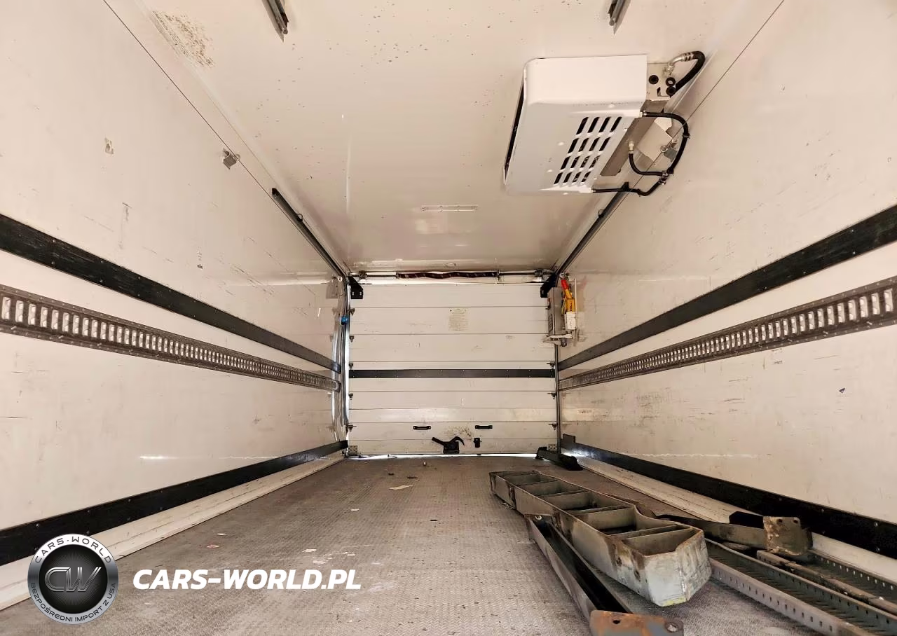 2018 Hino All Models - Trucks Refrigerated Box Truck VIN:5PVNV8JT0J4S54851 - 10