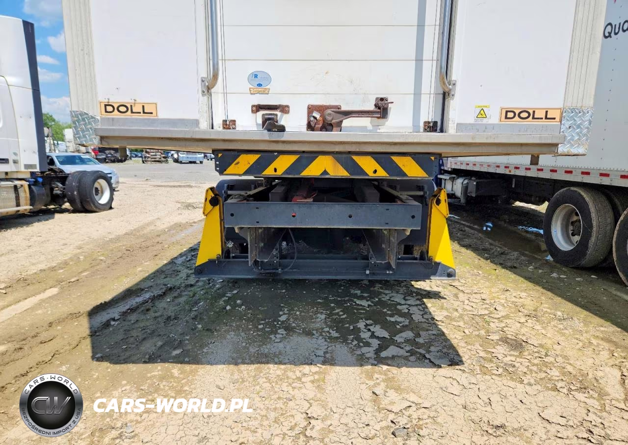 2018 Hino All Models - Trucks Refrigerated Box Truck VIN:5PVNV8JT0J4S54851 - 11
