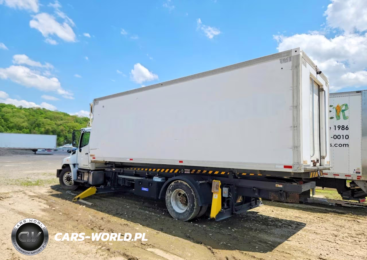 2018 Hino All Models - Trucks Refrigerated Box Truck VIN:5PVNV8JT0J4S54851 - 2