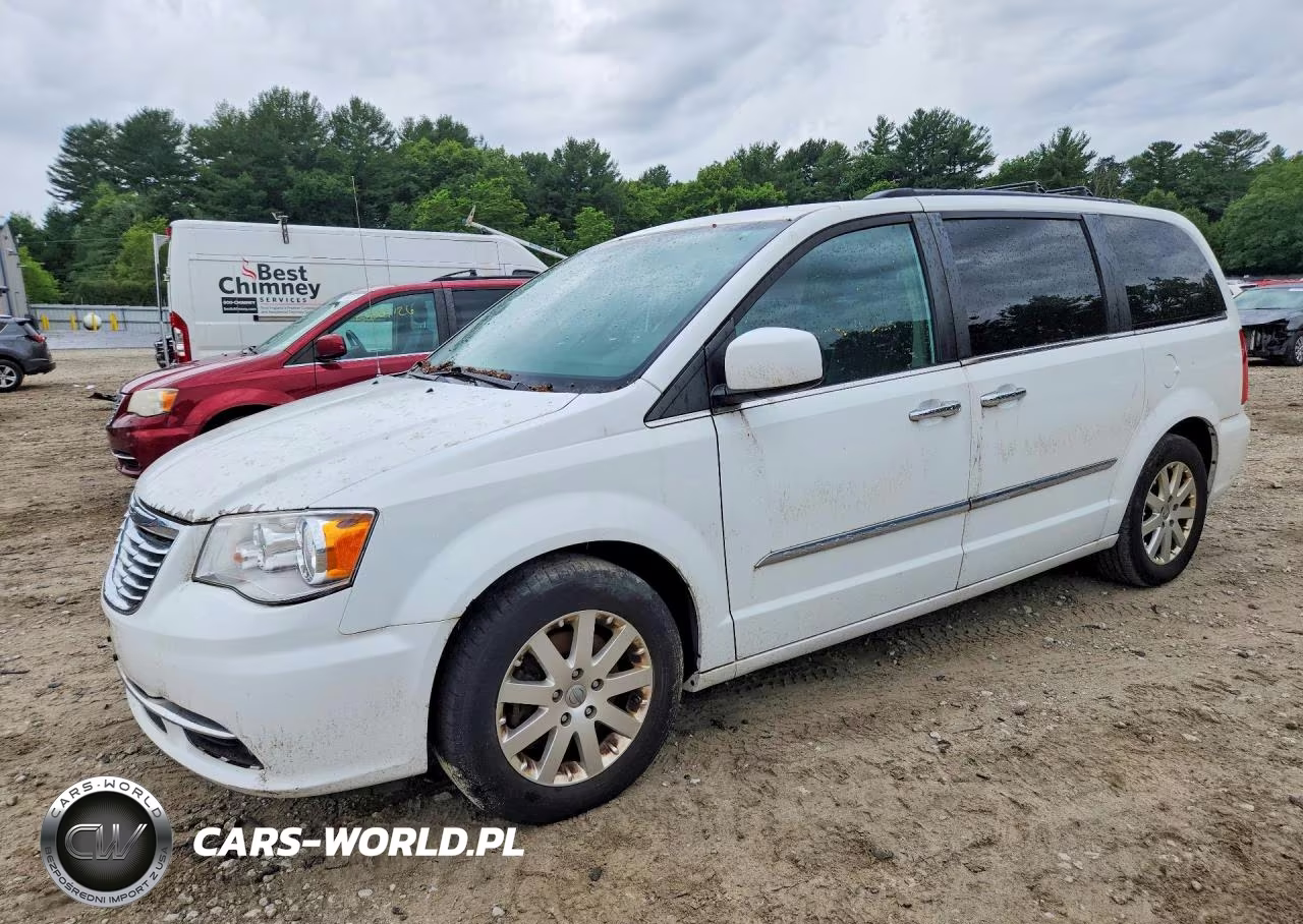 2016 Chrysler Town & Country Touring – zdjęcie 1 z 13