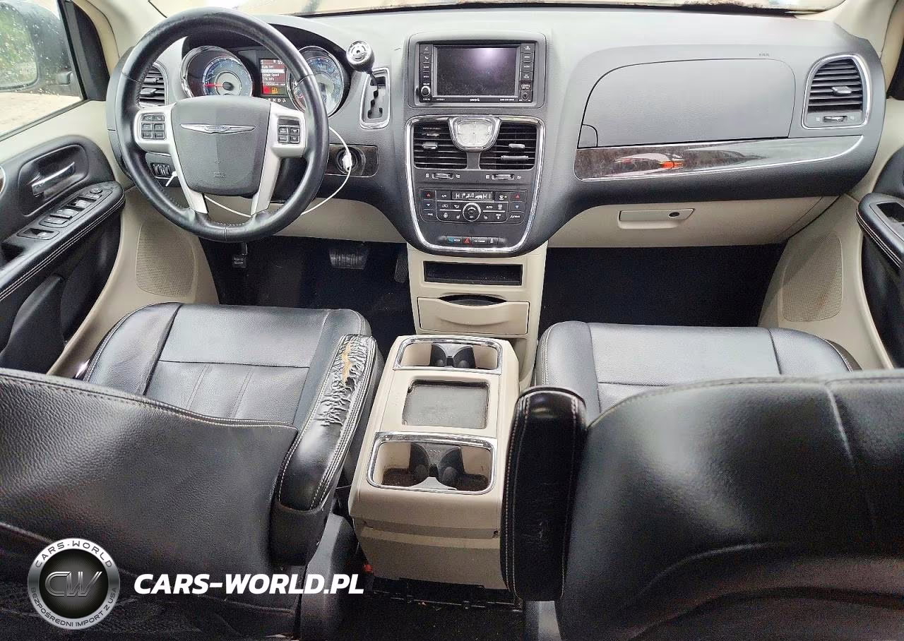 2016 Chrysler Town & Country Touring VIN:2C4RC1BG0GR223265 - 8
