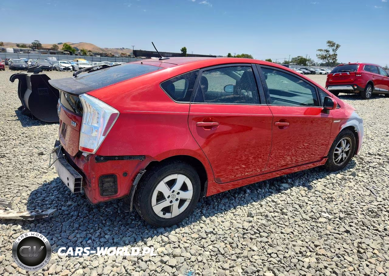 2011 Toyota Prius Two VIN:JTDKN3DU5B1376960 - 3