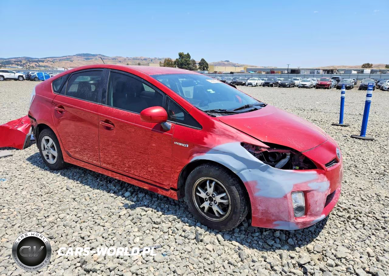 2011 Toyota Prius Two VIN:JTDKN3DU5B1376960 - 4