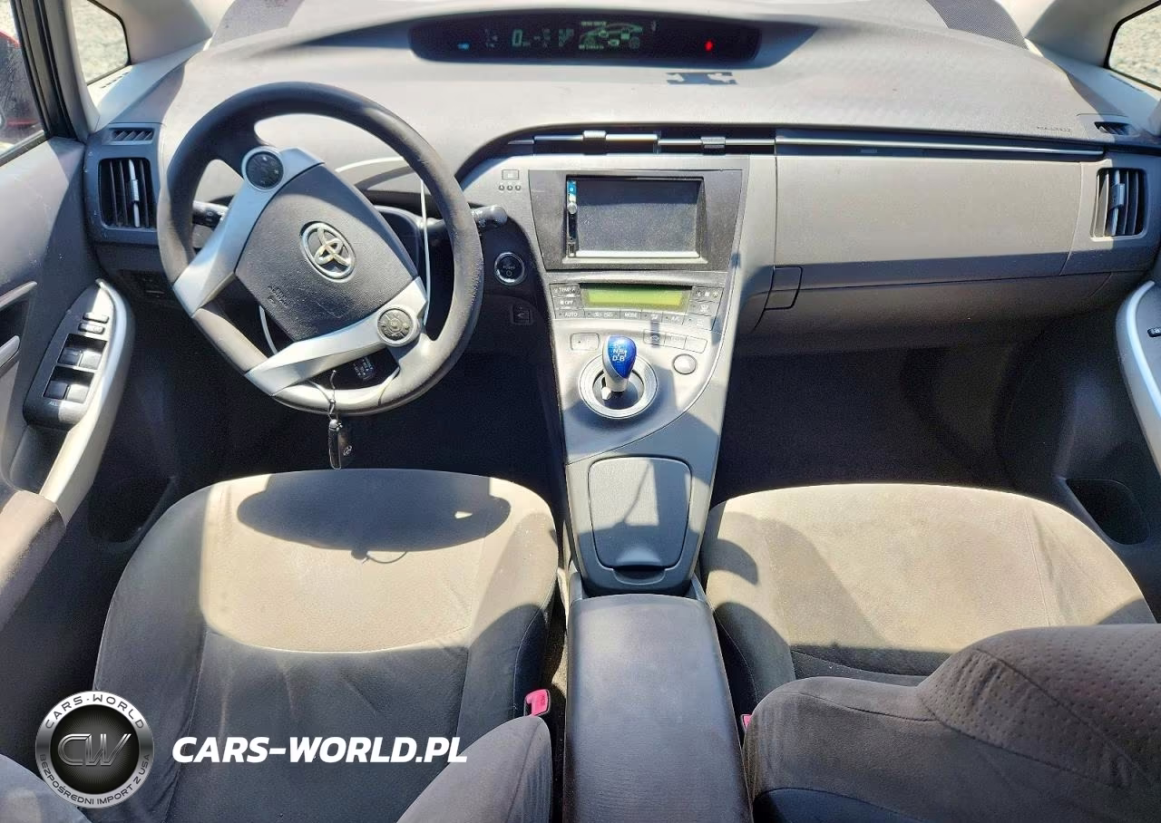 2011 Toyota Prius Two VIN:JTDKN3DU5B1376960 - 8