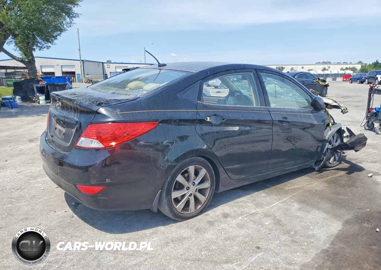 2014 Hyundai Accent Gls VIN:KMHCU4AE2EU769940 - 3