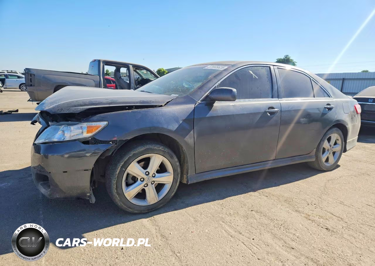 2011 Toyota Camry Automatic – zdjęcie 1 z 12