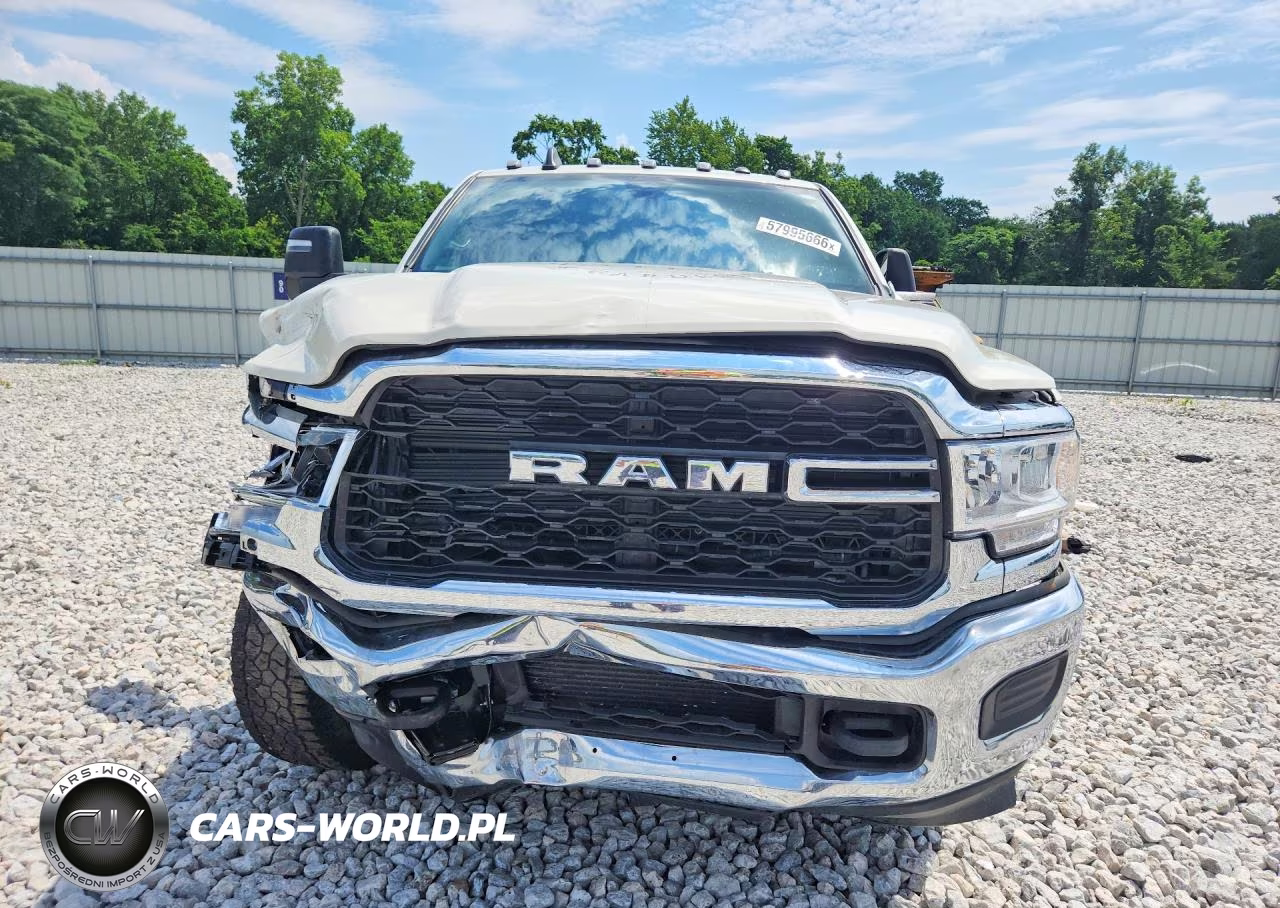 2023 Ram 3500 Tradesman VIN:3C63R3CL9PG521175 - 5