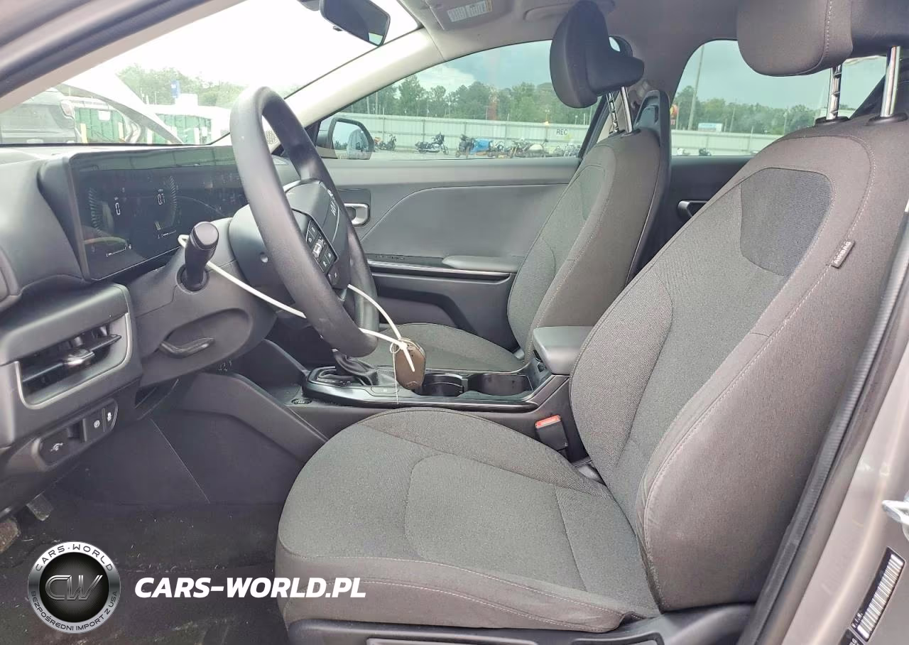 2025 Kia K4 Lxs VIN:3KPFT4DE4SE028618 - 7