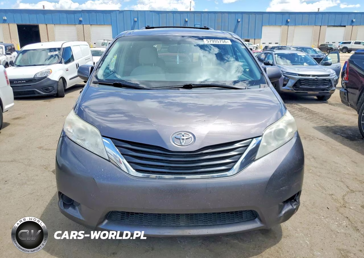 2011 Toyota Sienna Le VIN:5TDKK3DC3BS055664 - 5