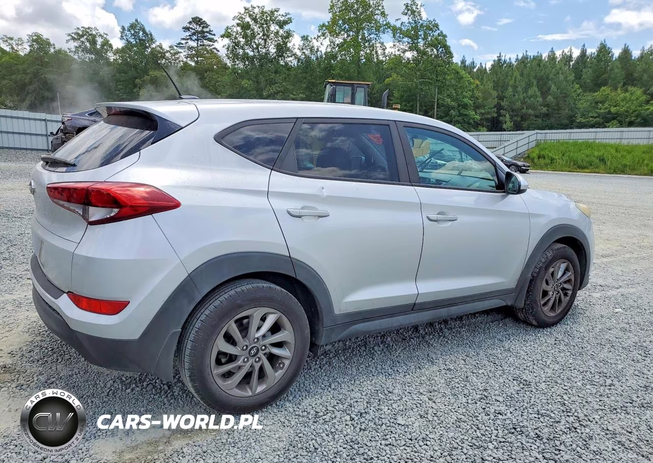 2016 Hyundai Tucson Se VIN:KM8J23A42GU161644 - 3