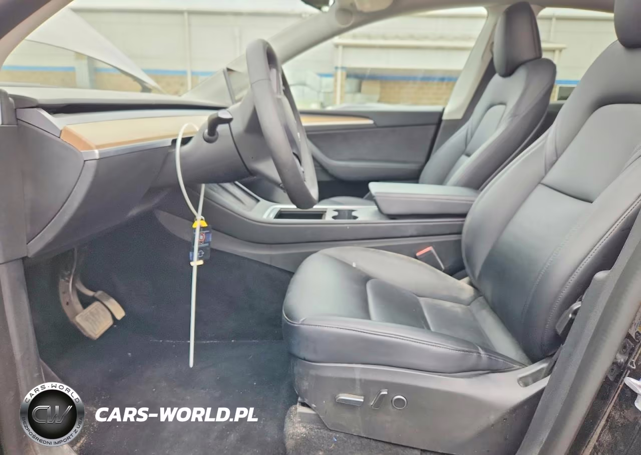 2022 Tesla Model Y VIN:7SAYGDEE4NA017306 - 7