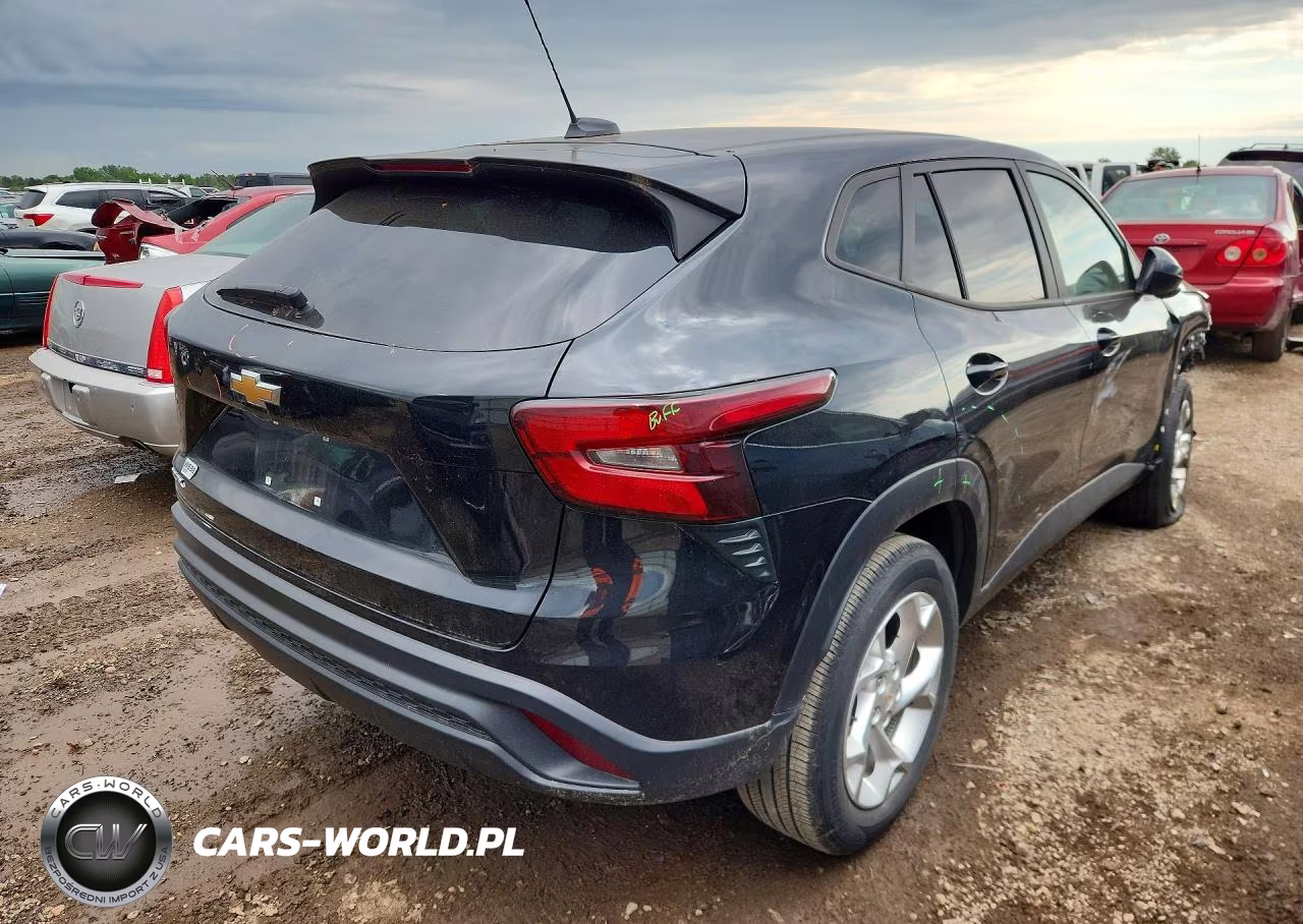 2024 Chevrolet Trax Ls VIN:KL77LFE26RC121434 - 3