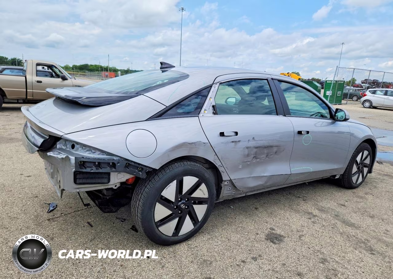 2024 Hyundai Ioniq 6 Se VIN:KMHM24AC9RA075651 - 3