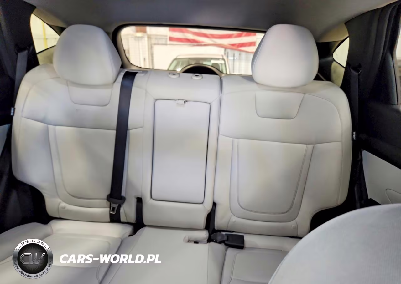 2025 Hyundai Tucson Blue VIN:KM8JBDD11SU338040 - 10