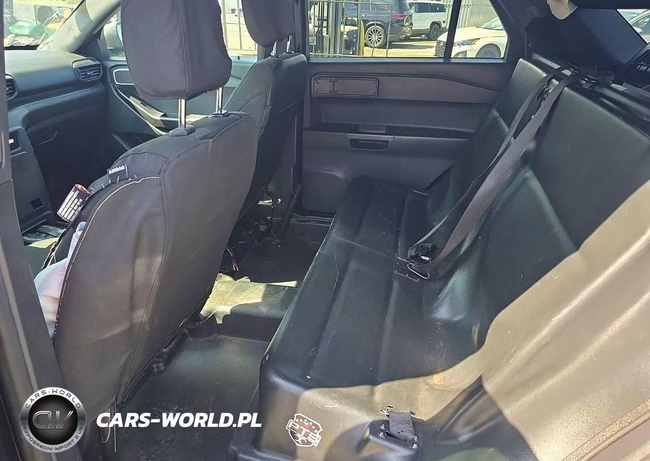 2021 Ford Explorer Police Interceptor VIN:1FM5K8ABXMGC42771 - 11