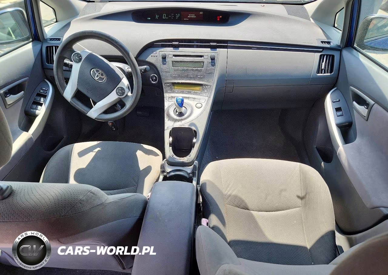 2011 Toyota Prius Two VIN:JTDKN3DUXB0319742 - 8