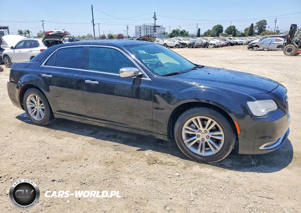 2016 Chrysler 300C VIN:2C3CCAEG3GH151957 - 4