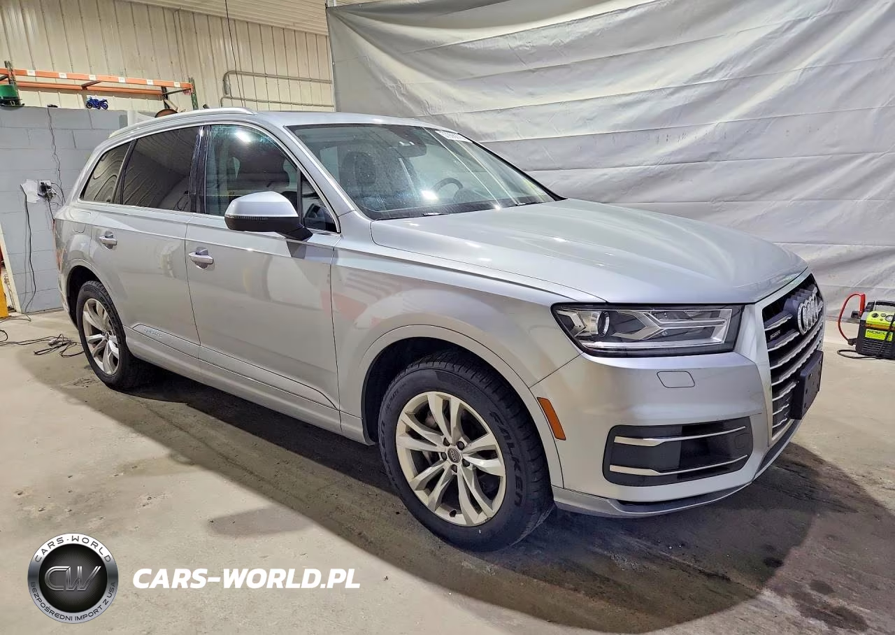 2017 Audi Q7 Premium Plus VIN:WA1LAAF79HD042993 - 4