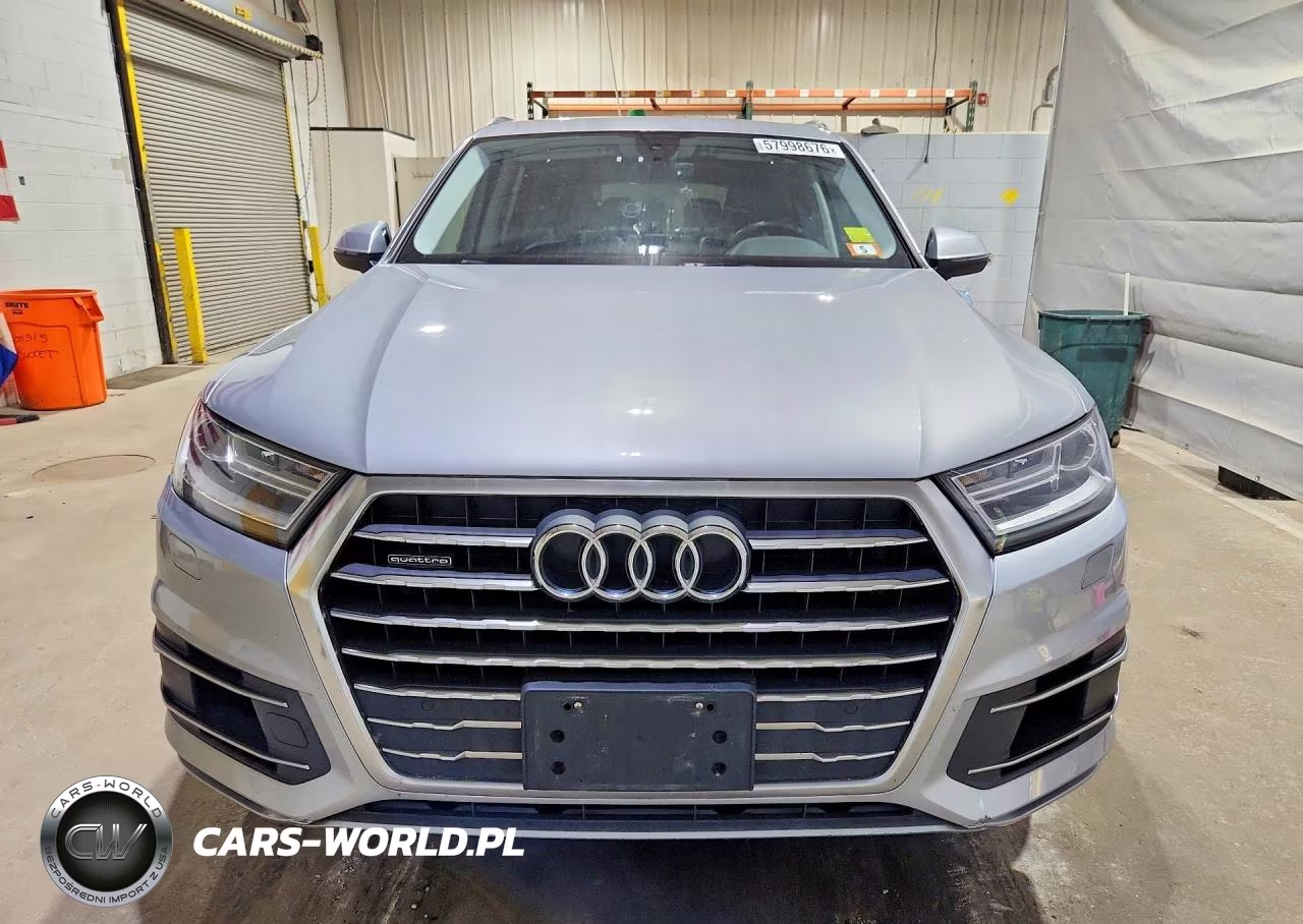 2017 Audi Q7 Premium Plus VIN:WA1LAAF79HD042993 - 5