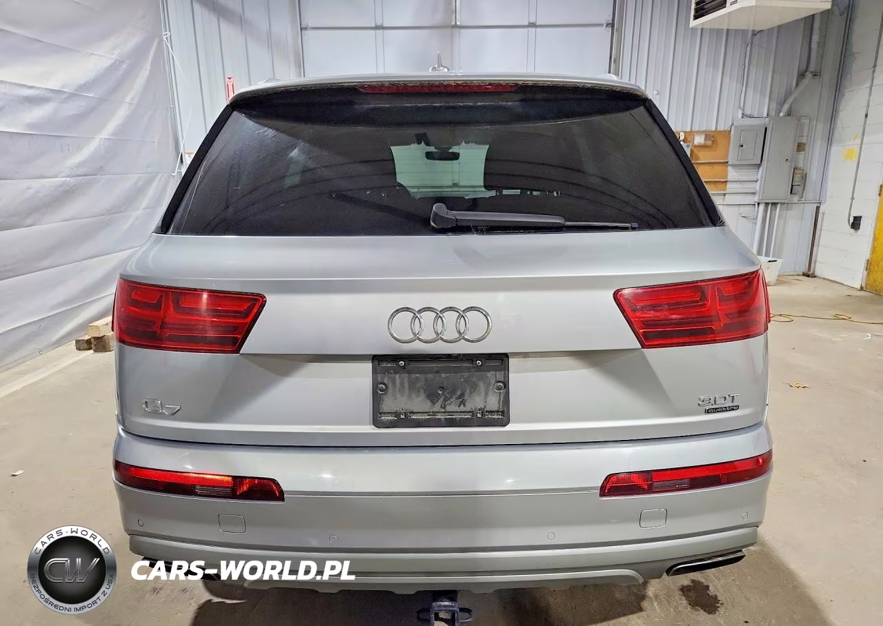 2017 Audi Q7 Premium Plus VIN:WA1LAAF79HD042993 - 6