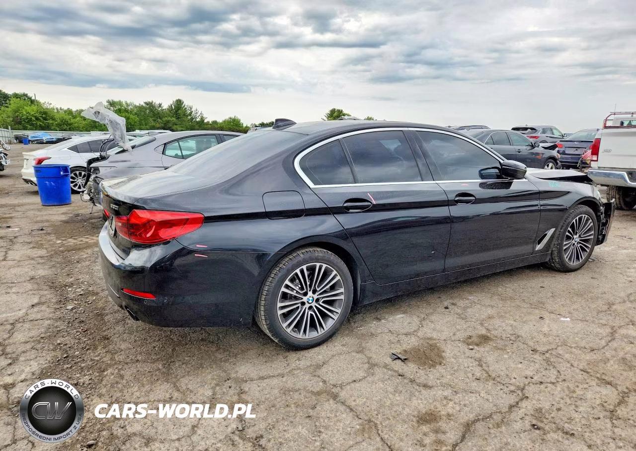 2020 BMW 530 Xi VIN:WBAJR7C04LCE45262 - 3
