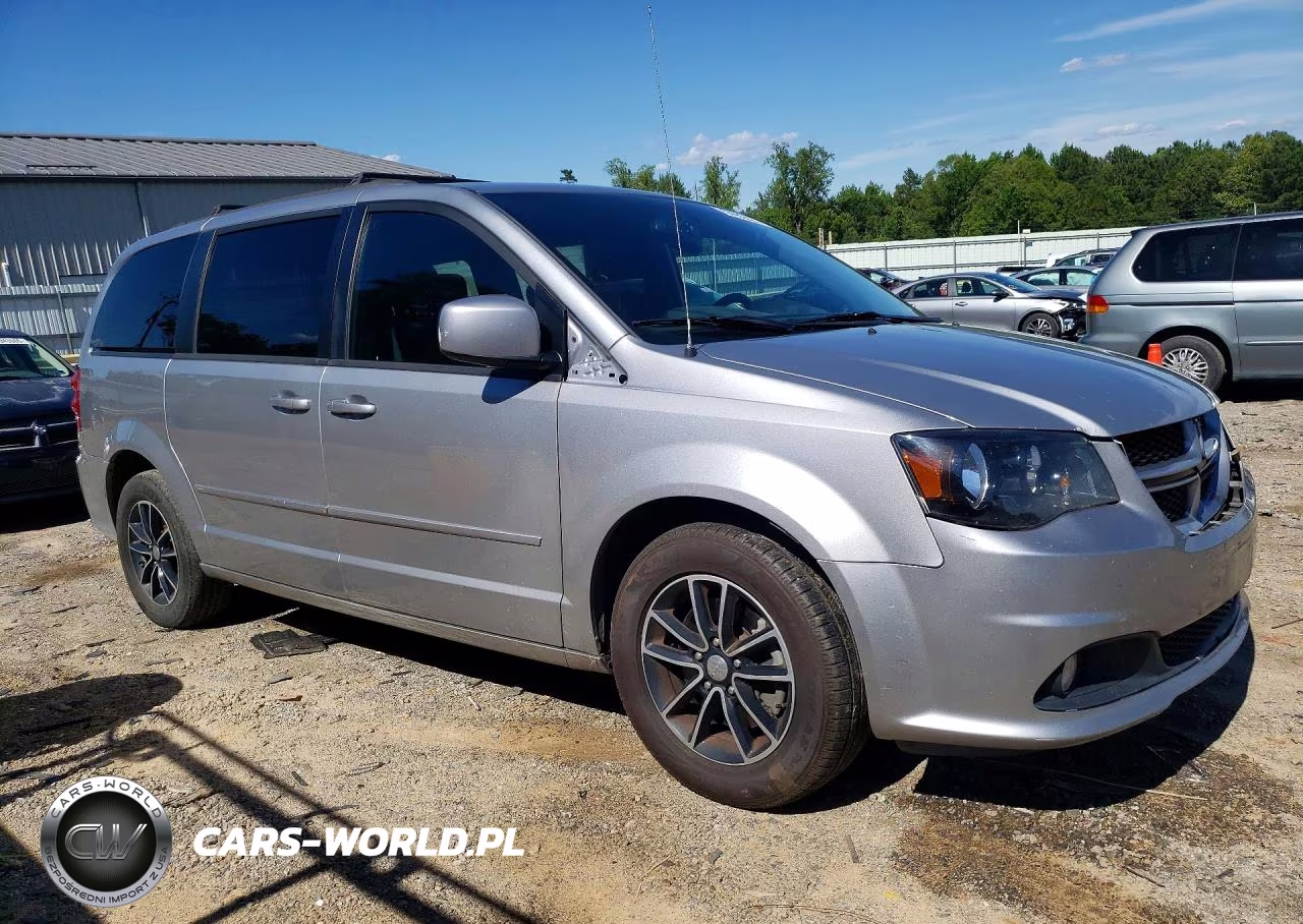2017 Dodge Grand Caravan Gt VIN:2C4RDGEG1HR737395 - 4