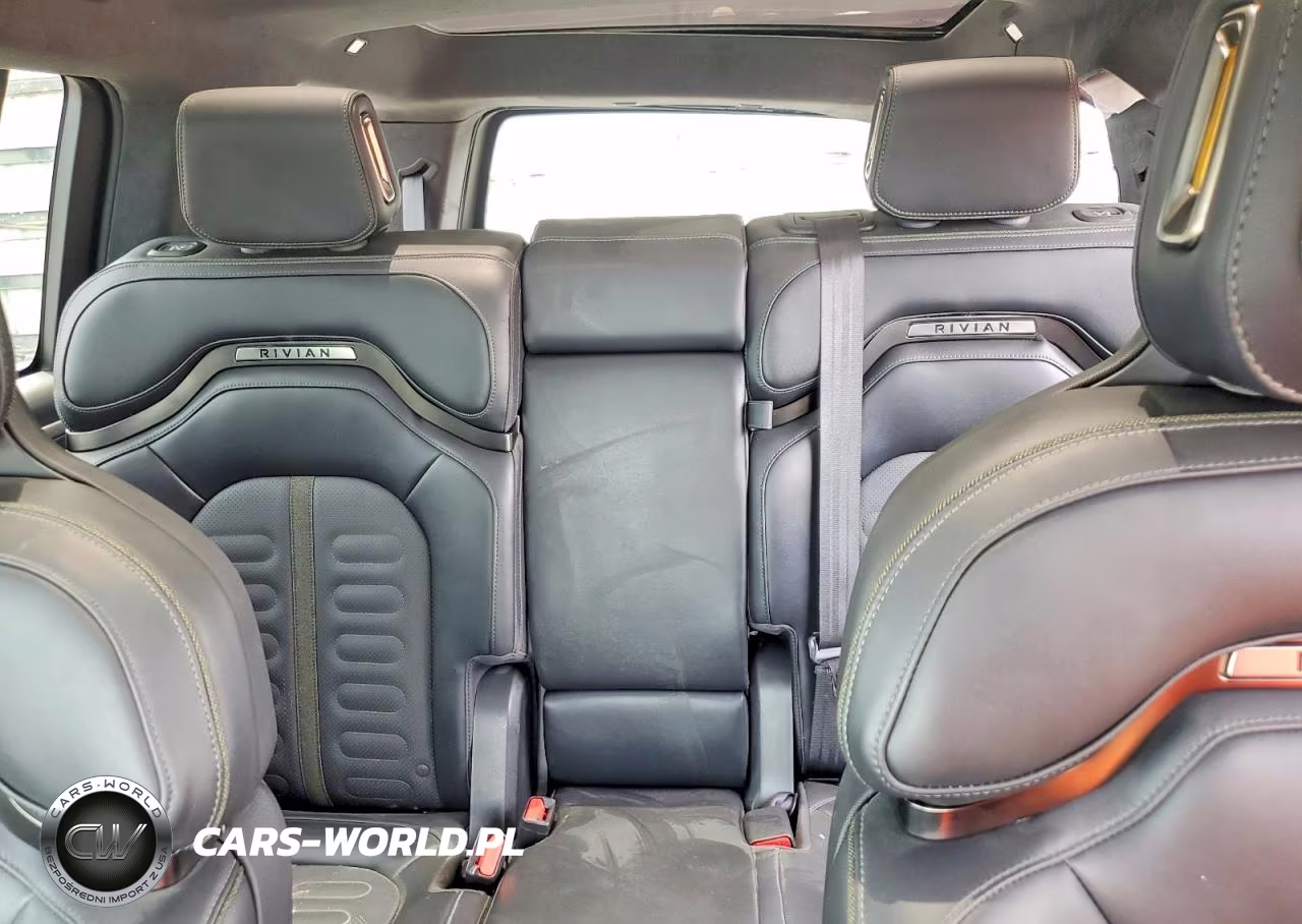 2025 Rivian R1S Adventure Dual Motor Large Pack-Adventure Dual Motor Max Pack VIN:7PDSGBBA9SN054322 - 10