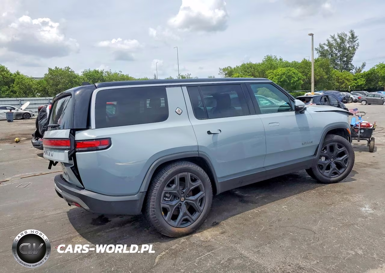 2025 Rivian R1S Adventure Dual Motor Large Pack-Adventure Dual Motor Max Pack VIN:7PDSGBBA9SN054322 - 3