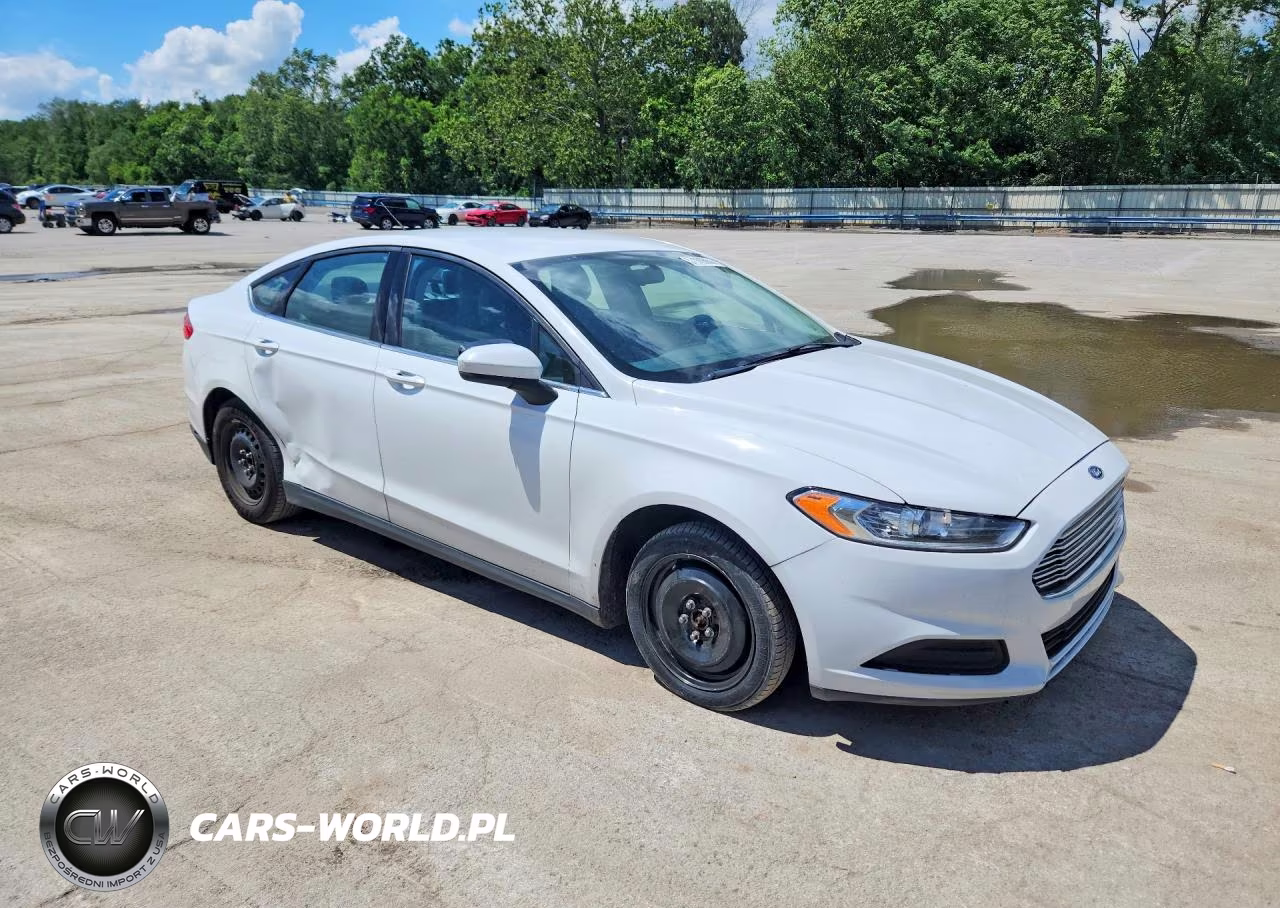 2014 Ford Fusion S VIN:3FA6P0G78ER307891 - 4