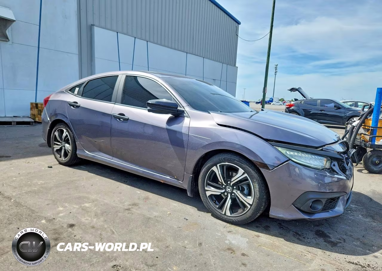 2016 Honda Civic Touring VIN:19XFC1F92GE006235 - 4