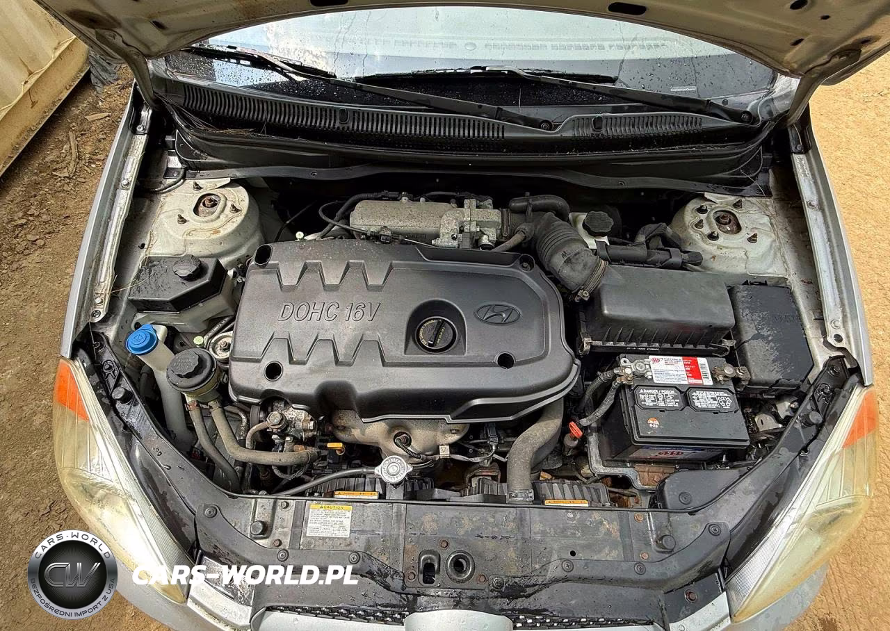 2008 Hyundai Accent Gs VIN:KMHCM36C48U060075 - 7