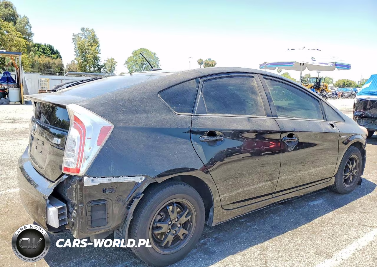 2012 Toyota Prius Three VIN:JTDKN3DU0C1504765 - 3