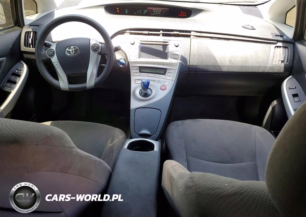 2012 Toyota Prius Three VIN:JTDKN3DU0C1504765 - 8