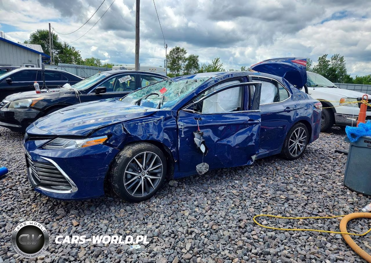2023 Toyota Camry Xle – zdjęcie 1 z 12