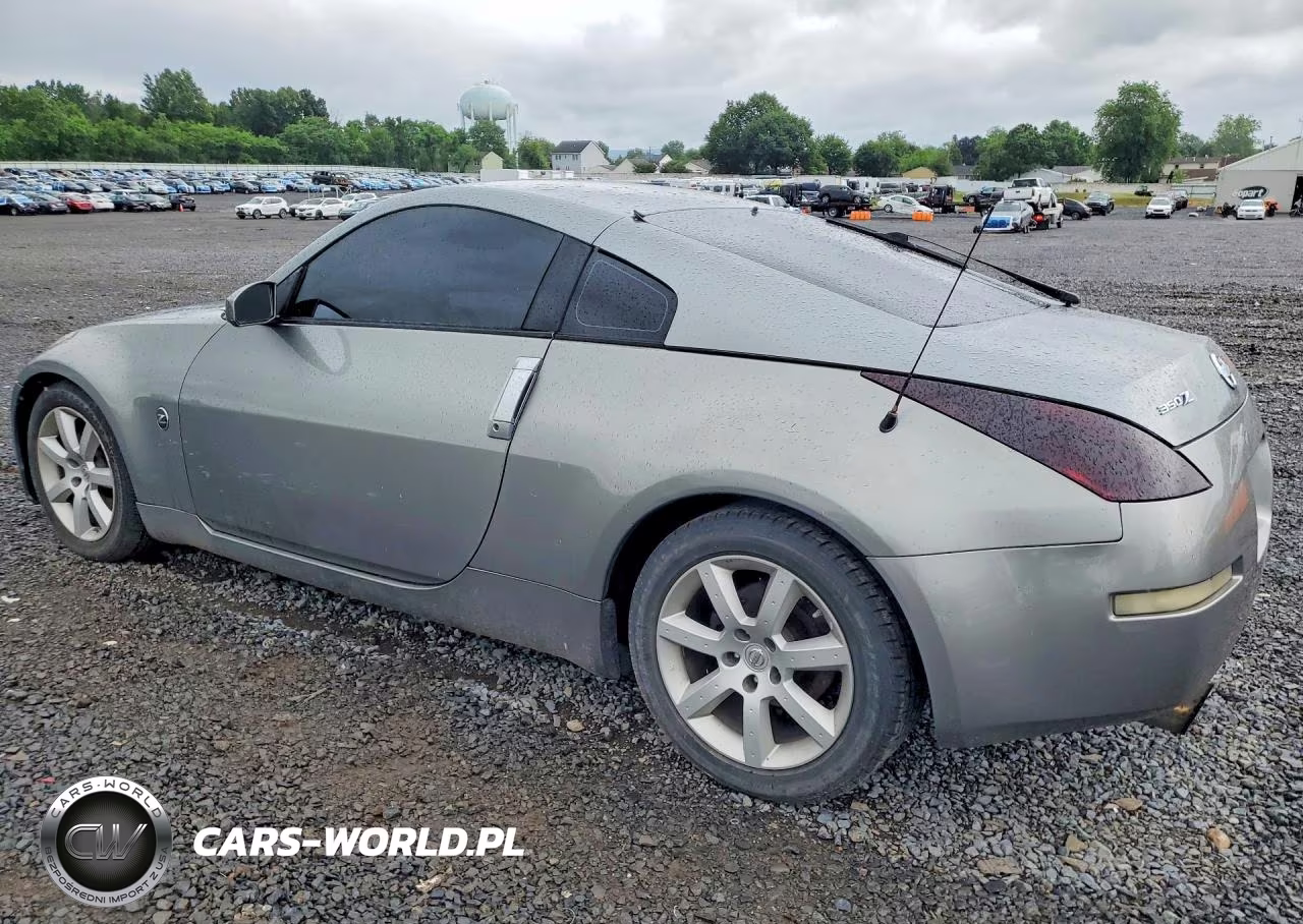 2005 Nissan 350Z Coupe VIN:JN1AZ34D45M607921 - 2