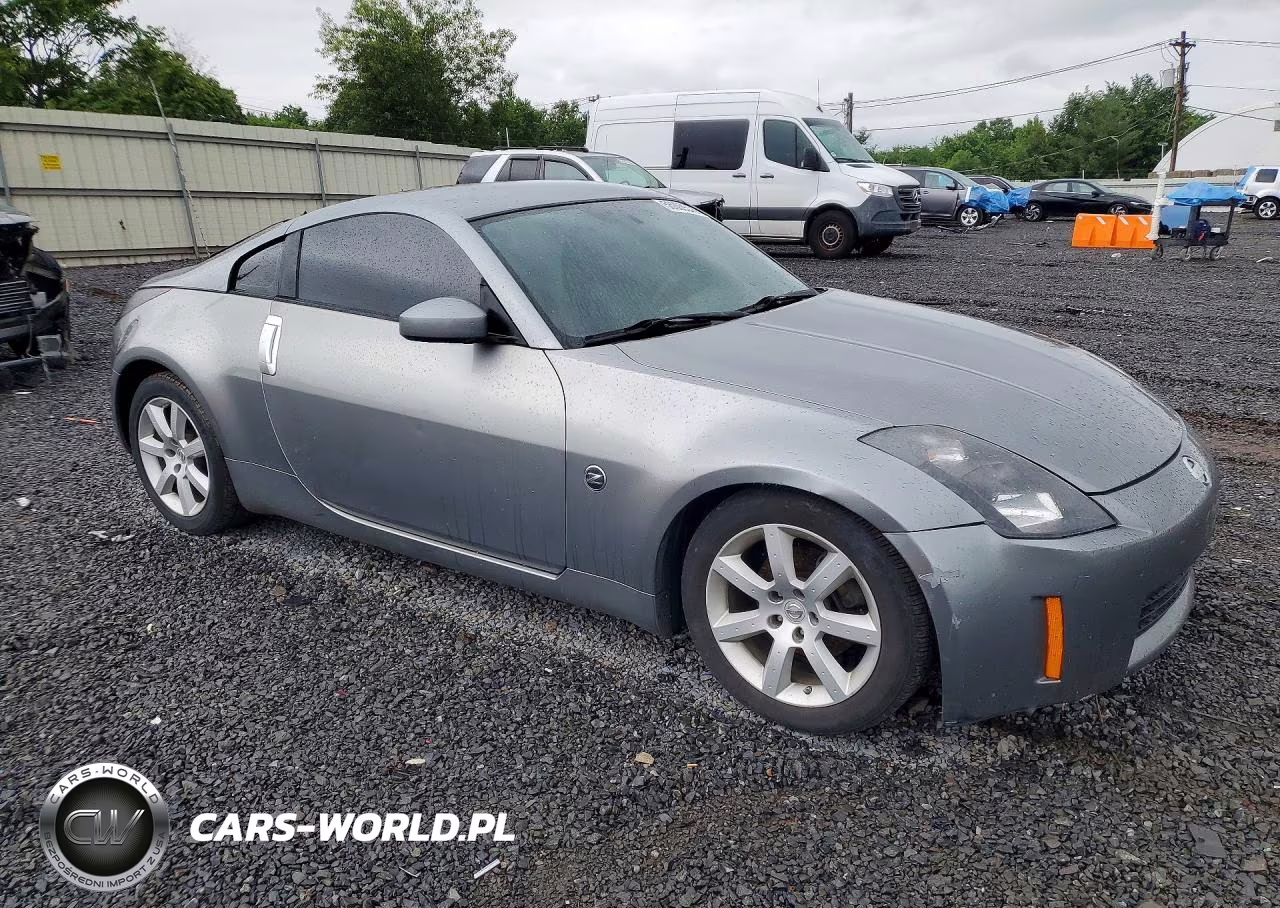 2005 Nissan 350Z Coupe VIN:JN1AZ34D45M607921 - 4