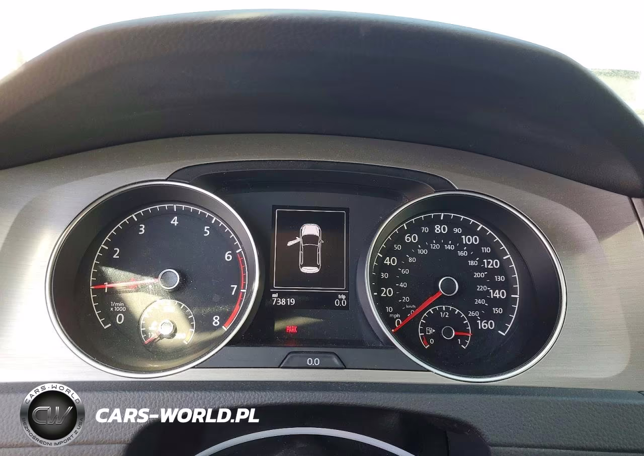 2017 Volkswagen Golf S VIN:3VW217AU3HM025318 - 9